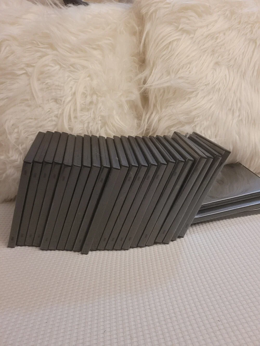 25 standar dvd cases